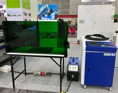 Toepassingen en voordelen van acryllaserbeschermingsplaten in de industrie en...